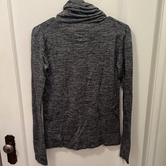 Nike Dri-Fit Funnel Neck Pullover - Picture 4 of 4